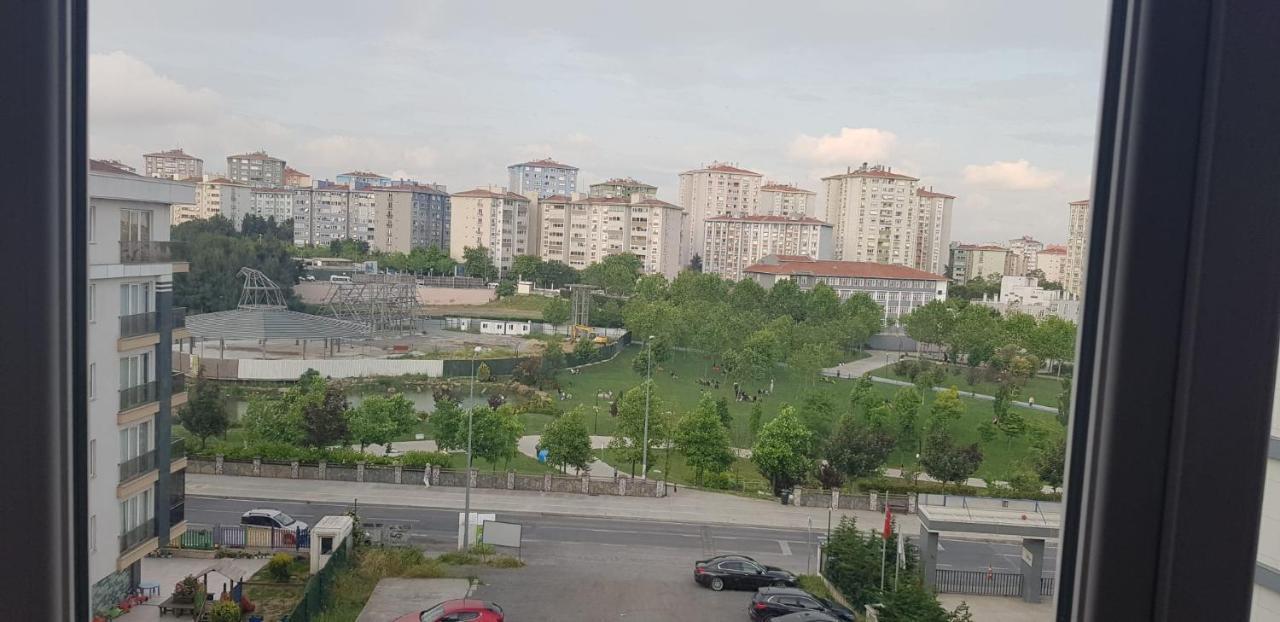 Baris Mah, Kardelen Sk. Bektek Sit, N.12 B1 K.12 D.24 Beylikduzu/istanbul 34520 Turkey